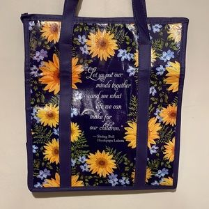 NWOT Insulated Shopping Tote Bag